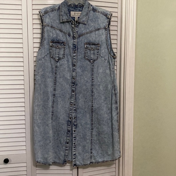 Ryan Michael Denim dress - Picture 4 of 6